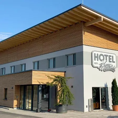 Am Sonnenlandpark מלון